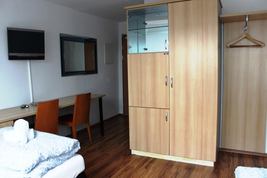 Hostel Elbe's