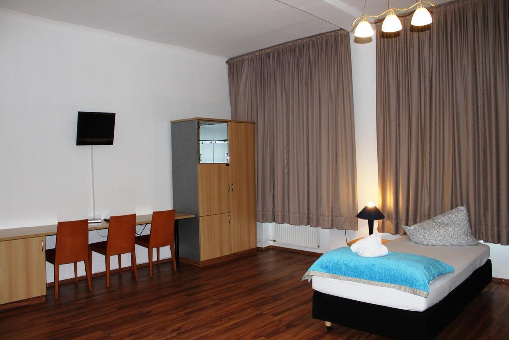 Hostel Elbe's